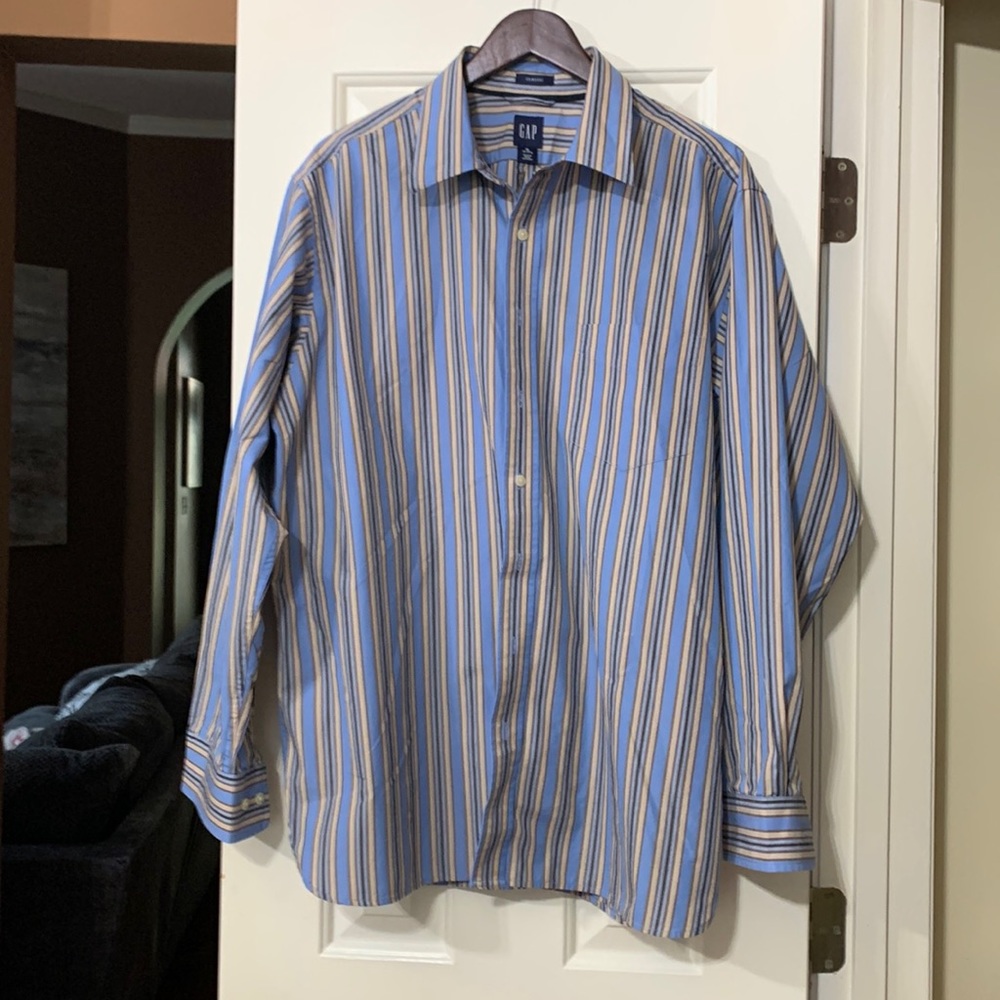 Bottom down shirt